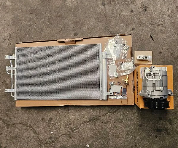 แผงคอนเดนเซอร์และชุดอุปกรณ์ระบบแอร์รถยนต์ Chevrolet สำหรับล้างแอร์ เติมน้ำยา และบำรุงรักษาระบบแอร์ทุกรุ่น